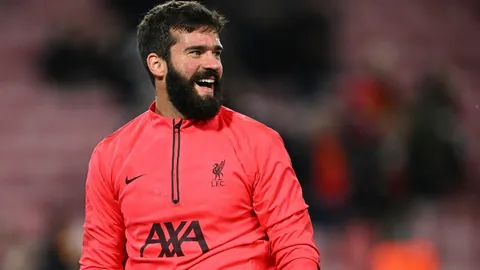 卡里克盛赞梅努：多面手潜力如多尔古，英超赛场爆发在即！_精彩直播前瞻